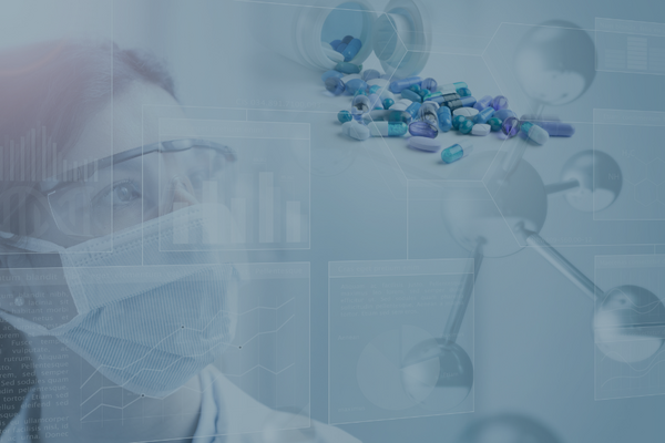 Produktionsmitarbeiterin in der Pharmaindustrie analysiert Medikamente und vernetzte Produktions‑ und Unternehmensdaten mit der MEGLA‑Lösung.