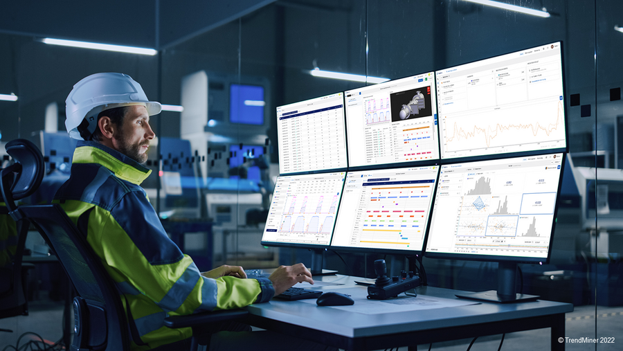 Werksleiter analysiert Prozessdaten mit TrendMiner