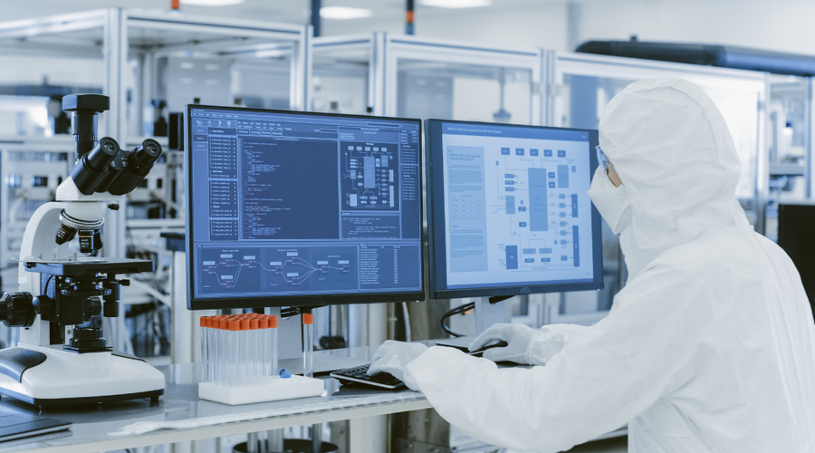 Production operator monitoring equipment and process parameters during equipment integration for semiconductor manufacturing in a cleanroom